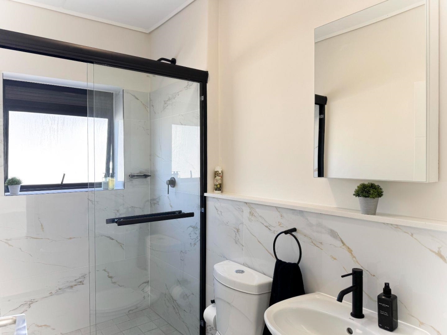 To Let 2 Bedroom Property for Rent in Sandown Western Cape